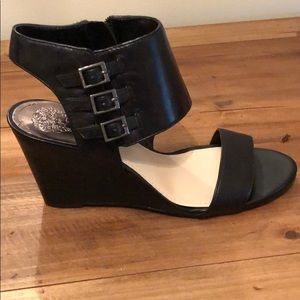 a black wedged heel